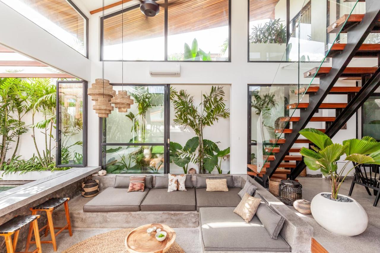 Beyond Bespoke Villas Seminyak Exterior foto
