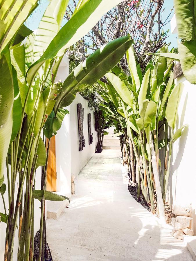 Beyond Bespoke Villas Seminyak Exterior foto