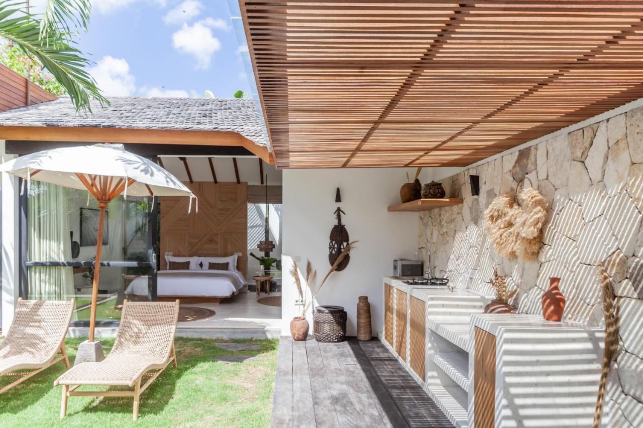 Beyond Bespoke Villas Seminyak Exterior foto