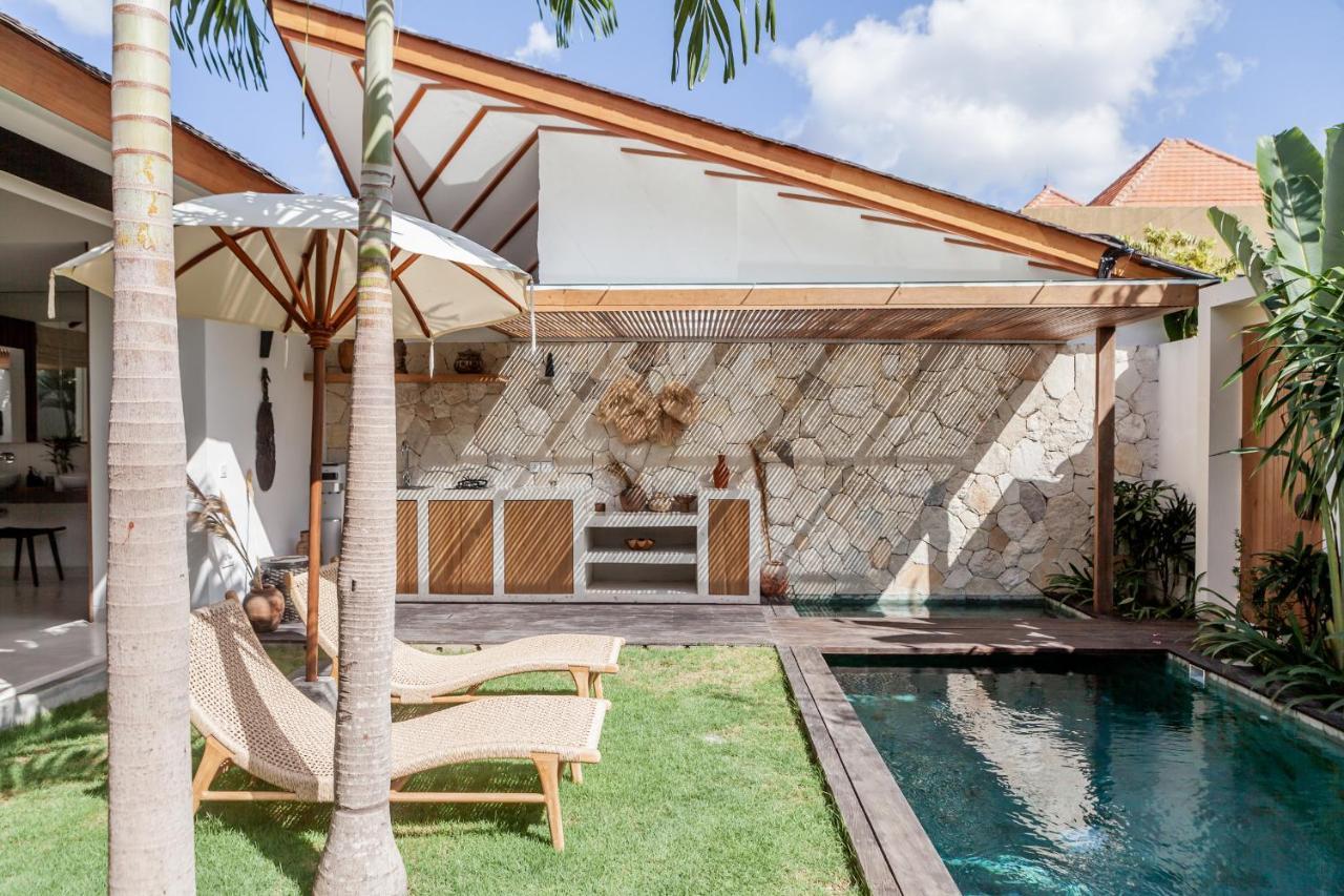 Beyond Bespoke Villas Seminyak Exterior foto